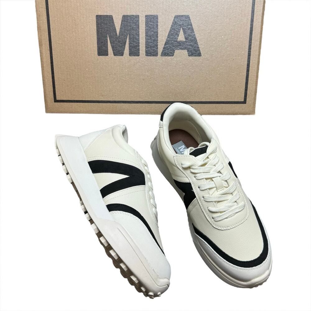 MIA Womens Town Sneaker Sanndra Size USA 8.5 M